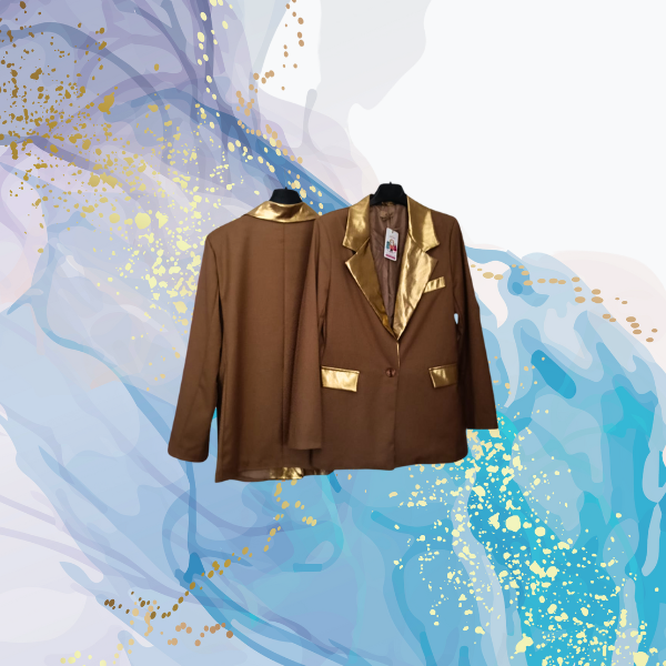 Americana marrón cuello dorado